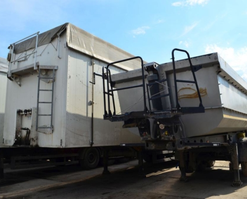 Szóródó anyag szállítás