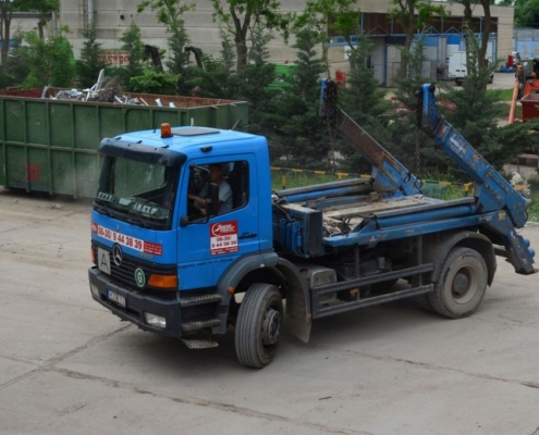 Konténeres sittszállítás